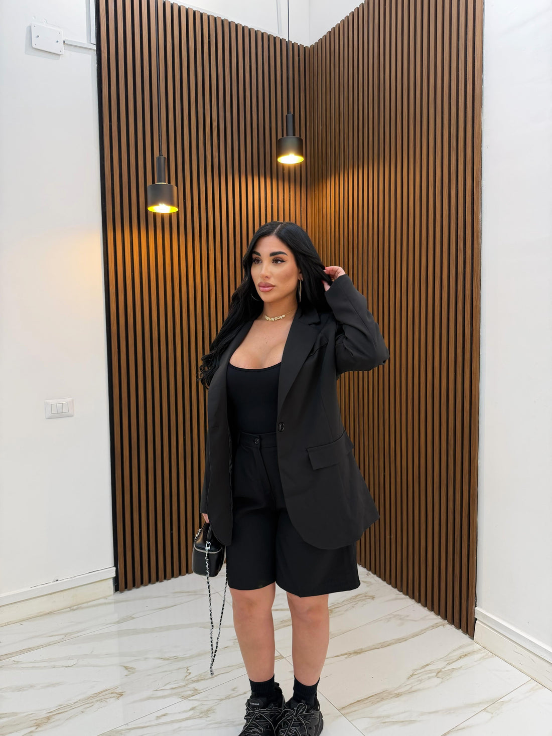 TAILLEUR CON BERMUDA NERO